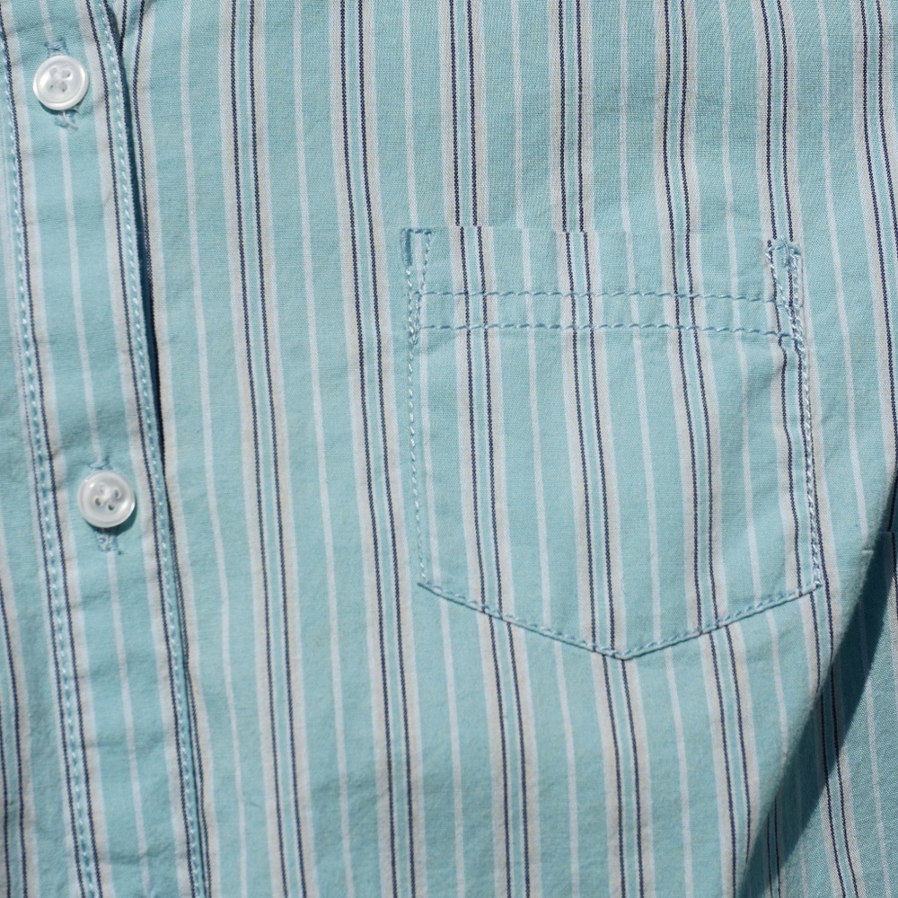 Mossimo Button Down - Picture 4 of 7